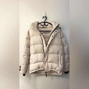 Aritzia Tina Super Puff